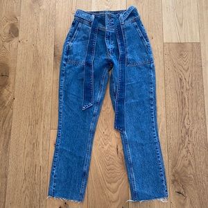 A&F Mom Jeans (NWT)